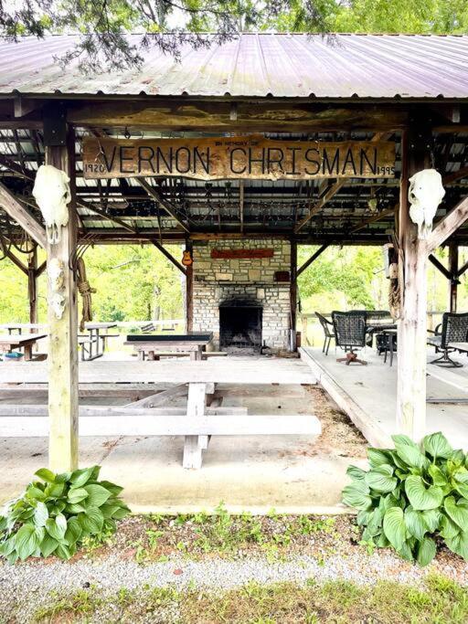 Bourbon Trail Cabin On The Farm Lawrenceburg Εξωτερικό φωτογραφία
